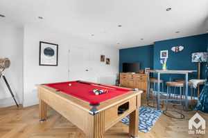 Photo 16- click for photo gallery